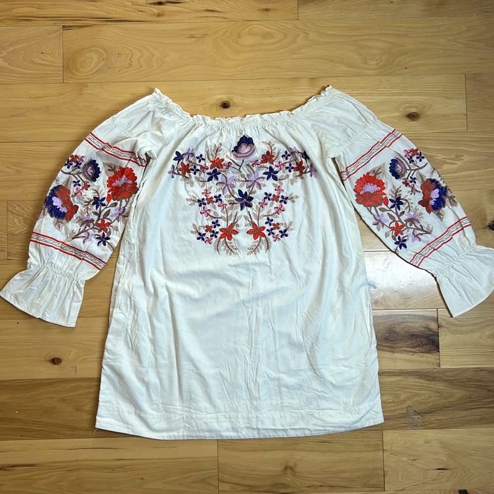 Free People Off Shoulder Embroidered 100% Cotton Dress w/Pockets | Size Small - Picture 2 of 11